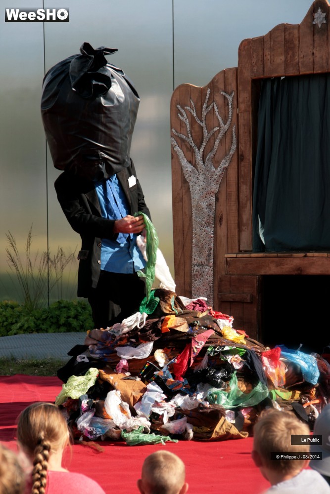 2/45 photos du spectacle Fête de Clôture NQE 2014 3/3