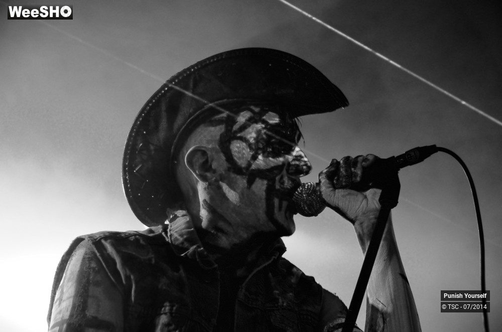 16/45 photos du spectacle Punish Yourself