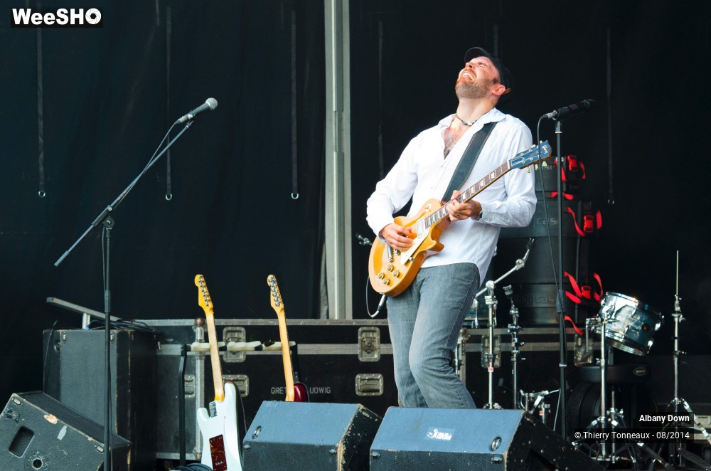 17/27 photos du spectacle Albany Down