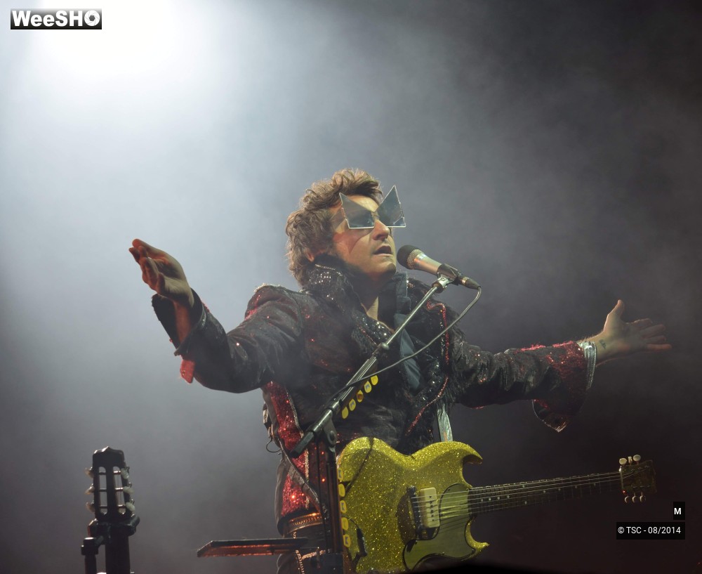 16/36 photos du spectacle M
