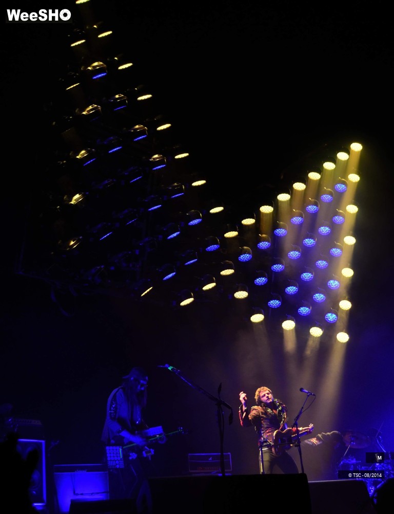 17/36 photos du spectacle M