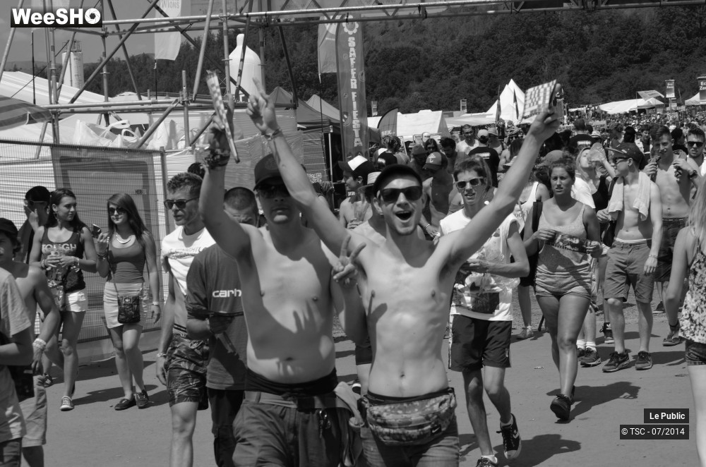 16/49 photos du spectacle Ambiance Festival de Dour 2014 Jour 1