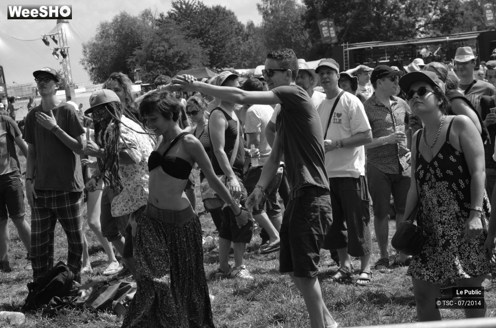32/49 photos du spectacle Ambiance Festival de Dour 2014 Jour 1
