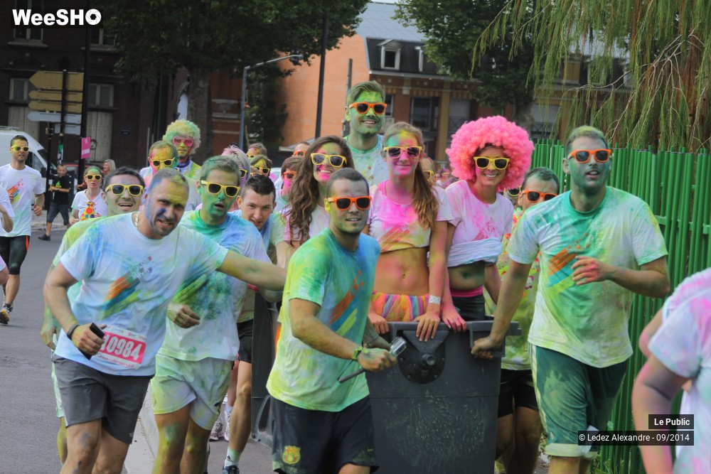 17/50 photos du spectacle Color Me Rad - Arrivée toute bariolée