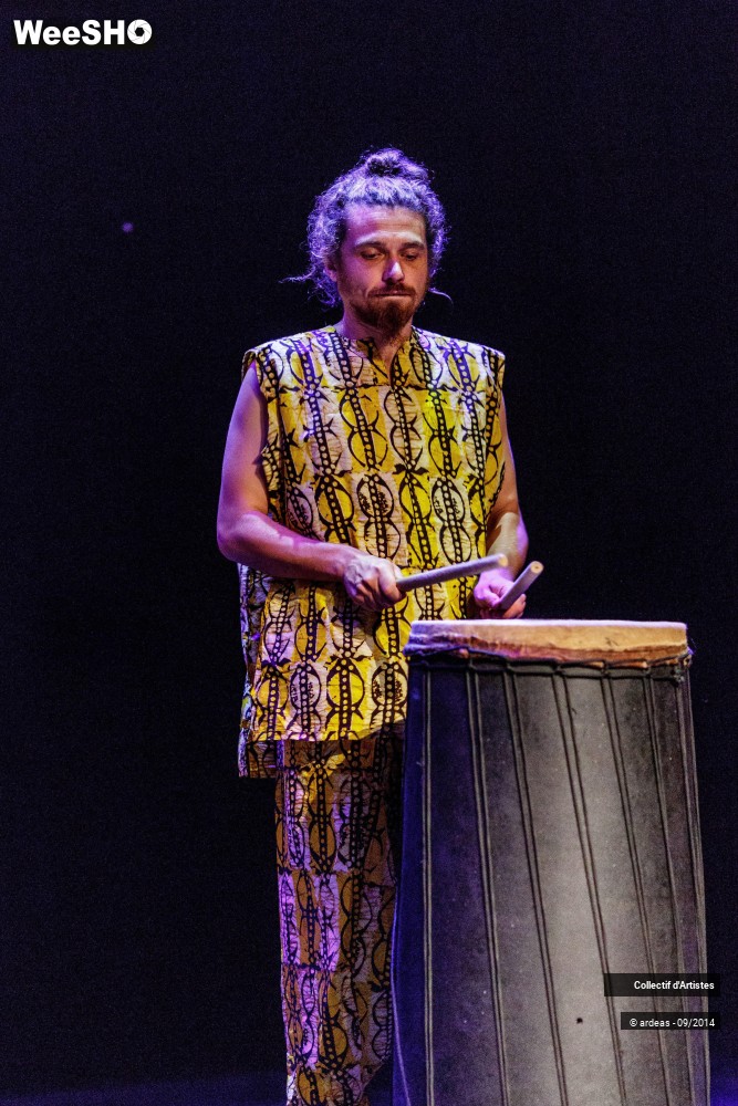 25/37 photos du spectacle Conférence Scènes du Nord