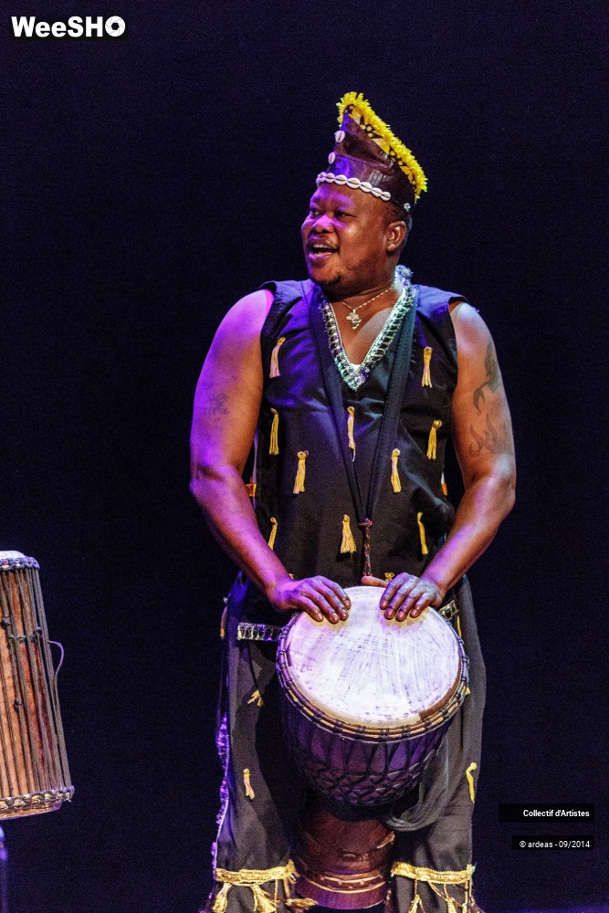 30/37 photos du spectacle Conférence Scènes du Nord