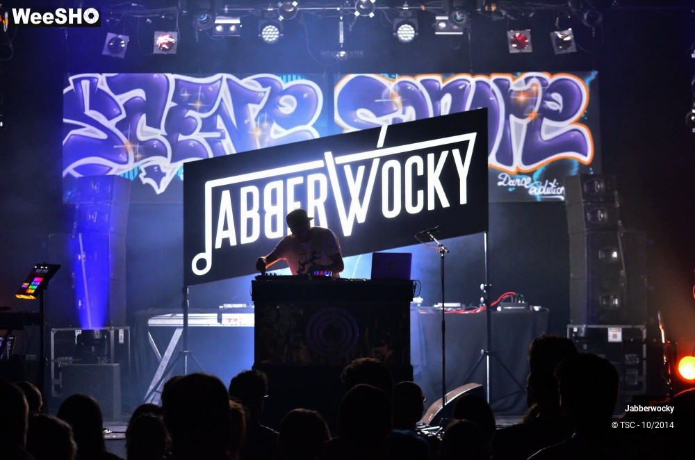 2/28 photos du spectacle Jabberwocky