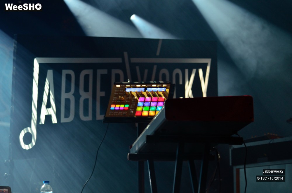 16/28 photos du spectacle Jabberwocky