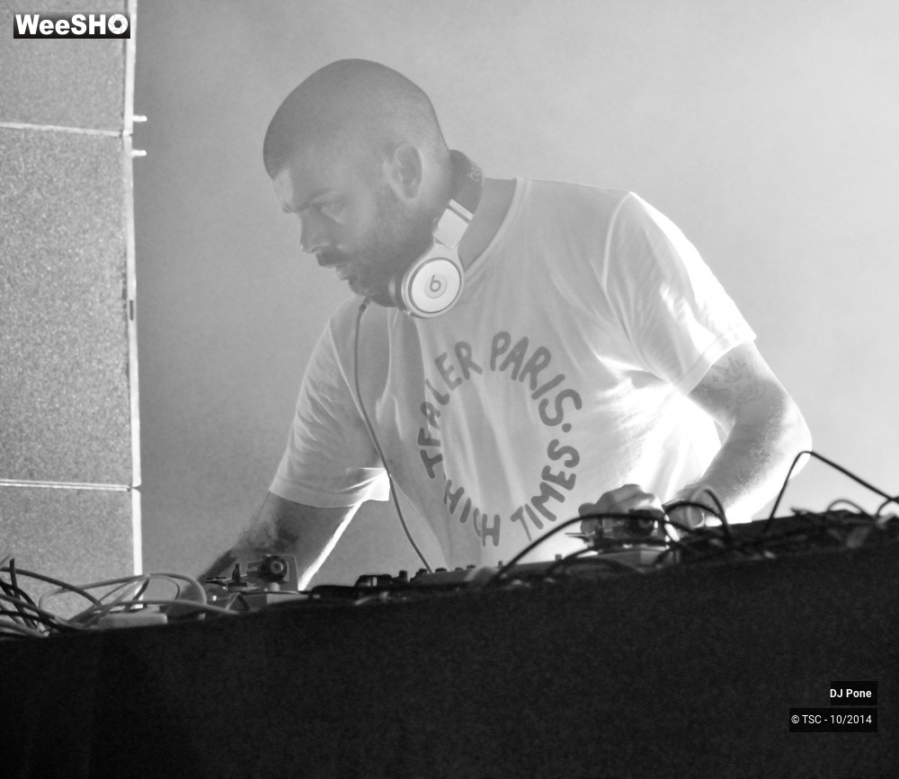 25/27 photos du spectacle DJ Pone