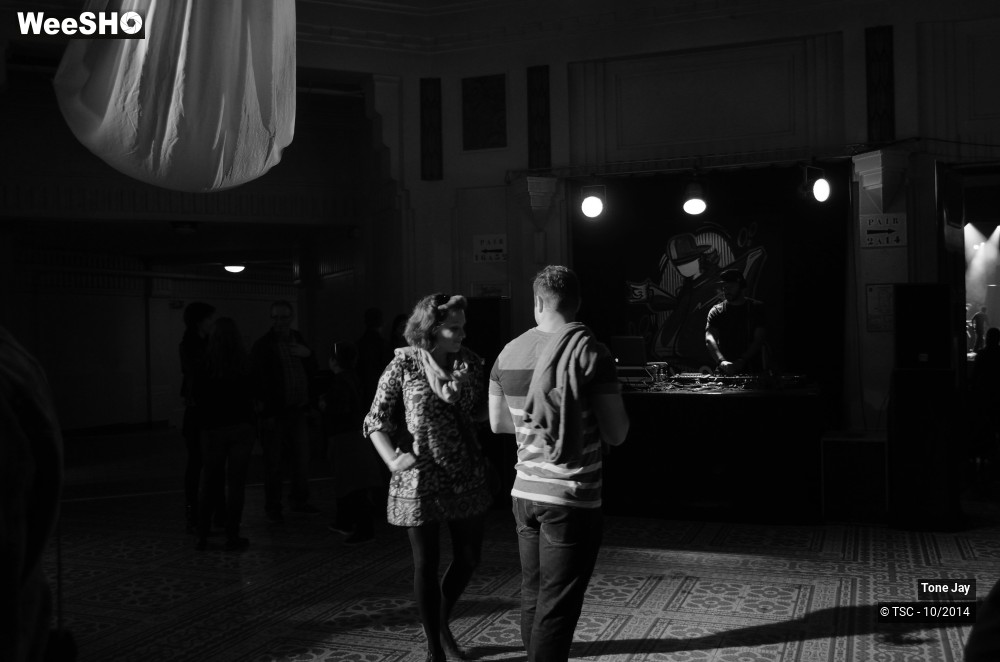4/8 photos du spectacle Tone Jay