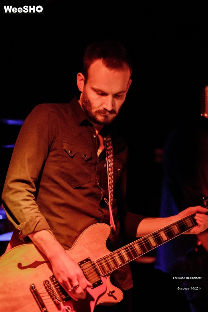 6/19 photos du spectacle The Rose Well incident