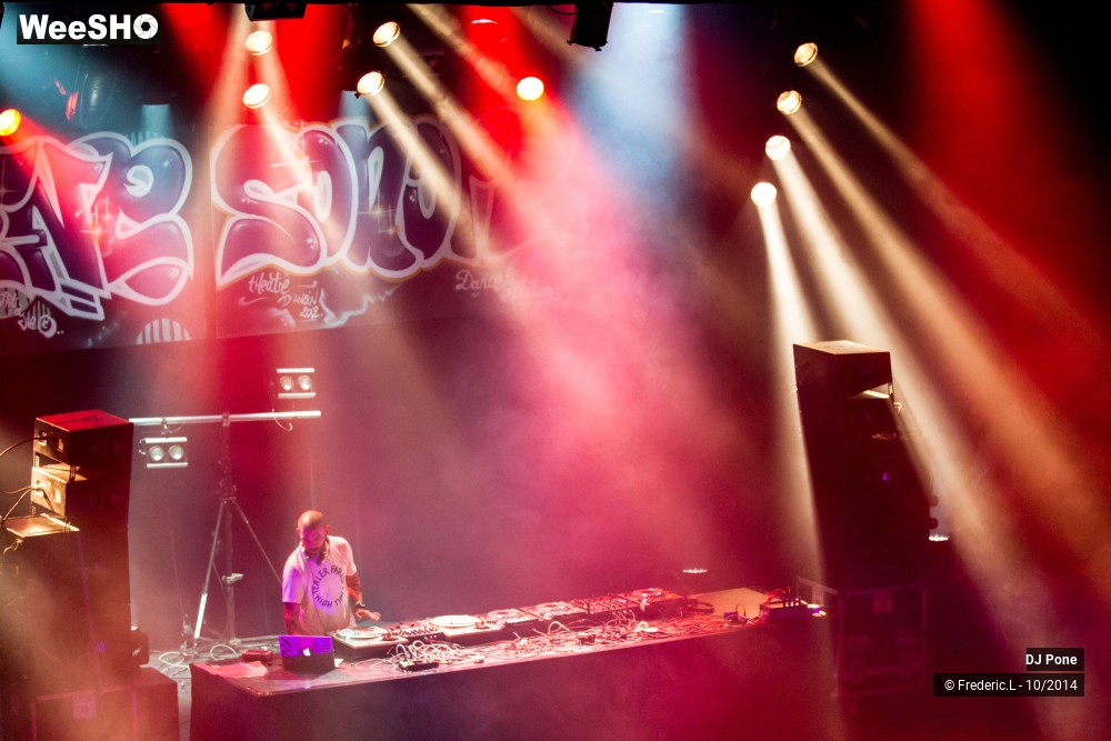 4/30 photos du spectacle DJ Pone