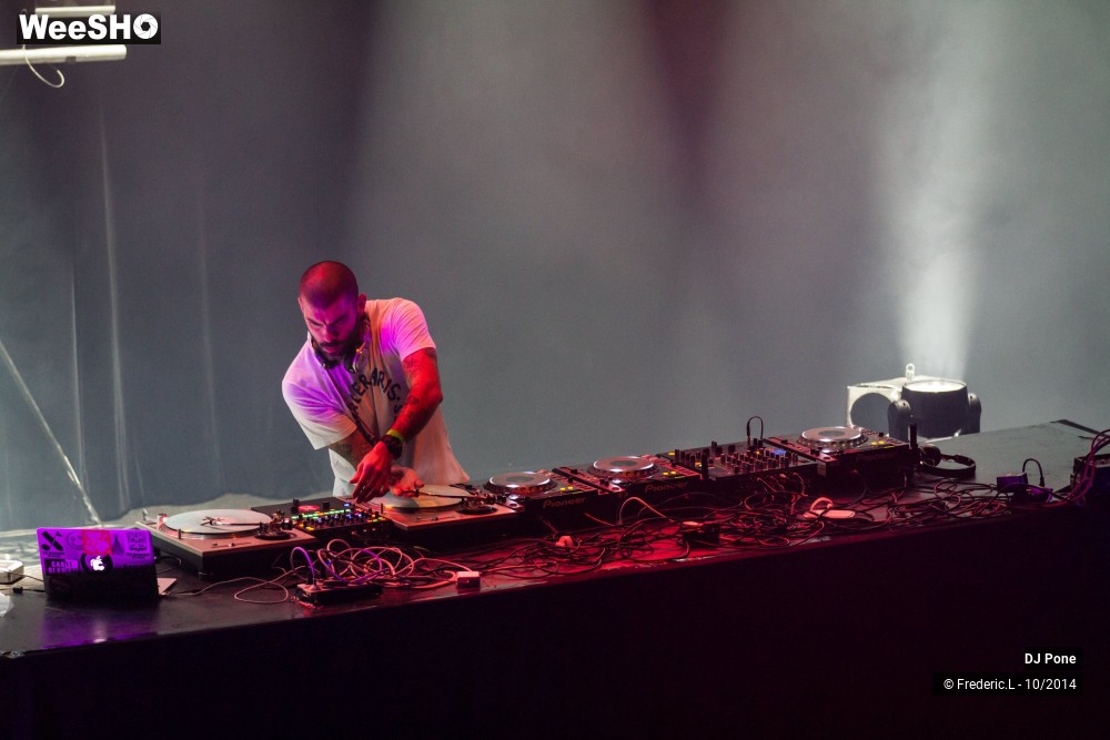 13/30 photos du spectacle DJ Pone