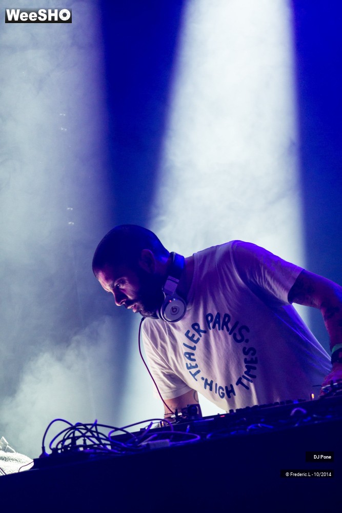 22/30 photos du spectacle DJ Pone