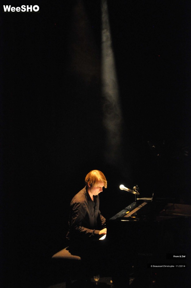 8/51 photos du spectacle From & Ziel 