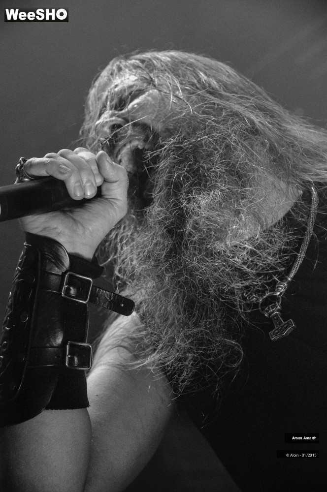 13/15 photos du spectacle Amon amarth