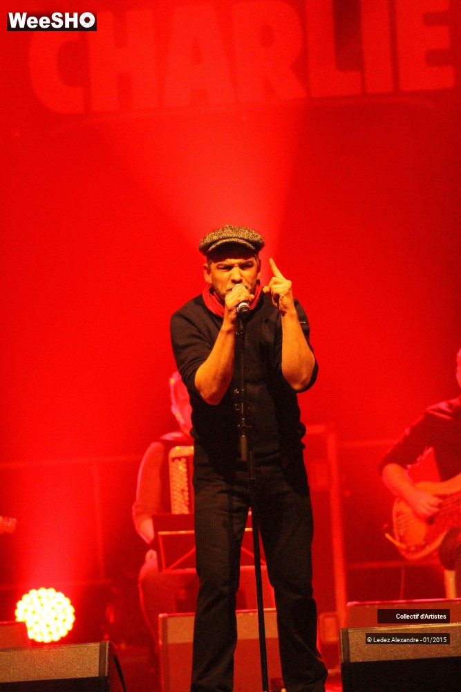 2/31 photos du spectacle Hommage à J. Brel et à Charlie Hebdo