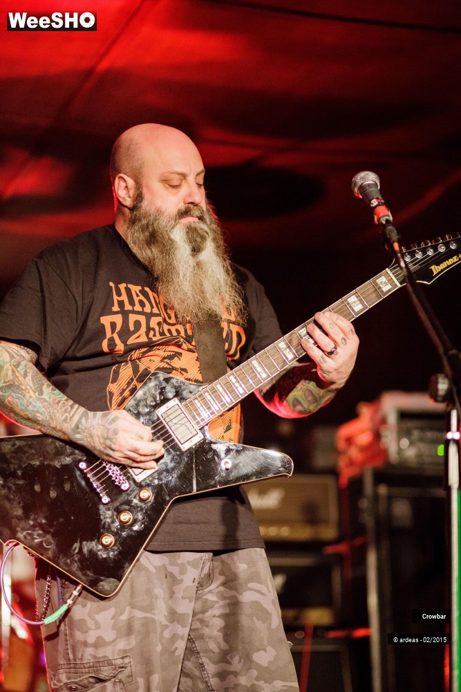 8/34 photos du spectacle Crowbar