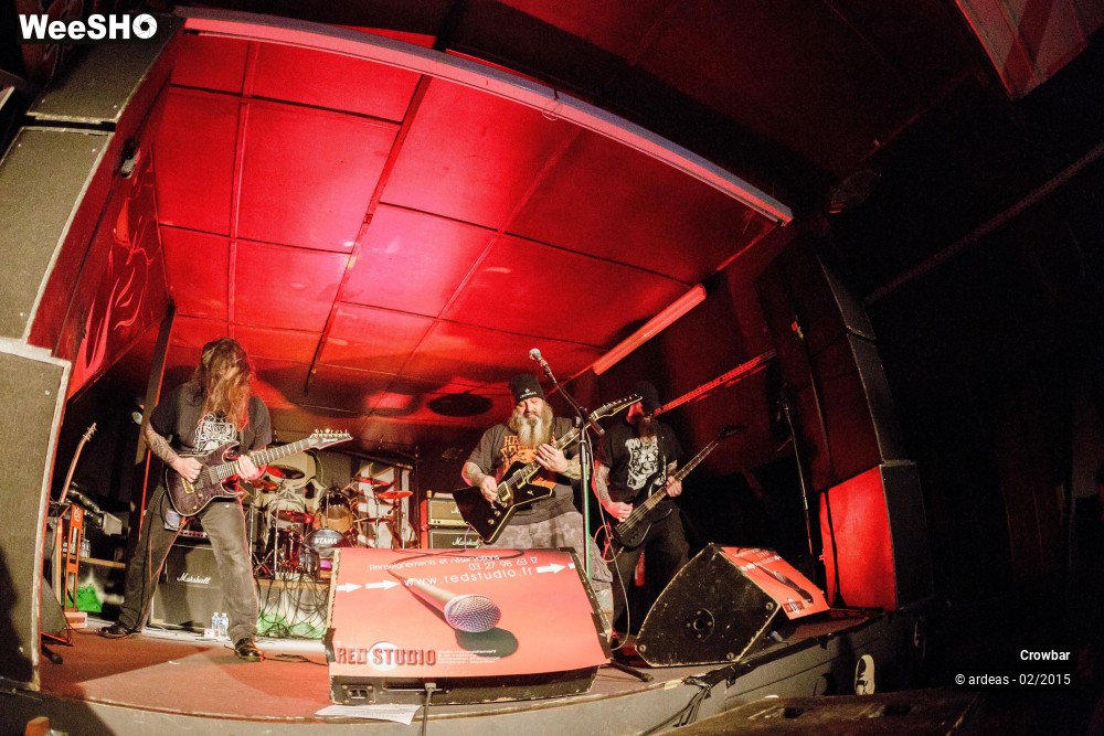 14/34 photos du spectacle Crowbar
