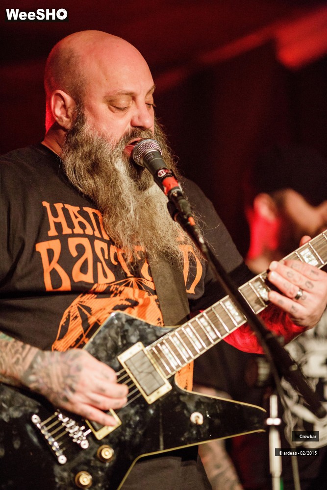18/34 photos du spectacle Crowbar