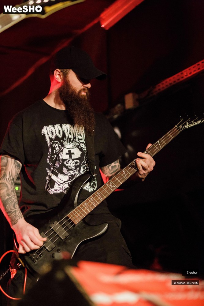 24/34 photos du spectacle Crowbar