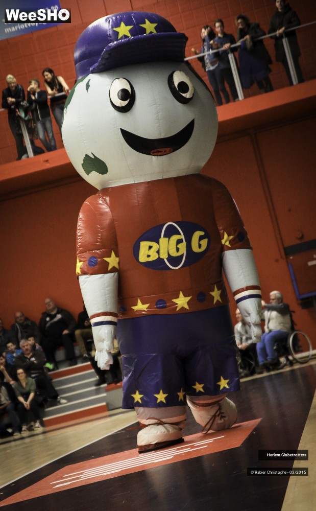 9/46 photos du spectacle Les Harlem Globetrotters