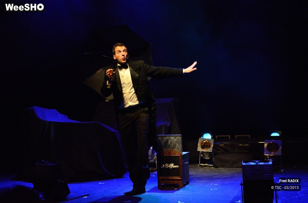 1/6 photos du spectacle Le Siffleur