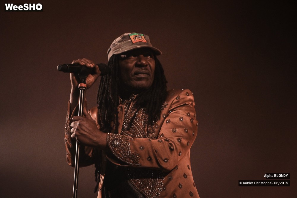 14/37 photos du spectacle Alpha Blondy