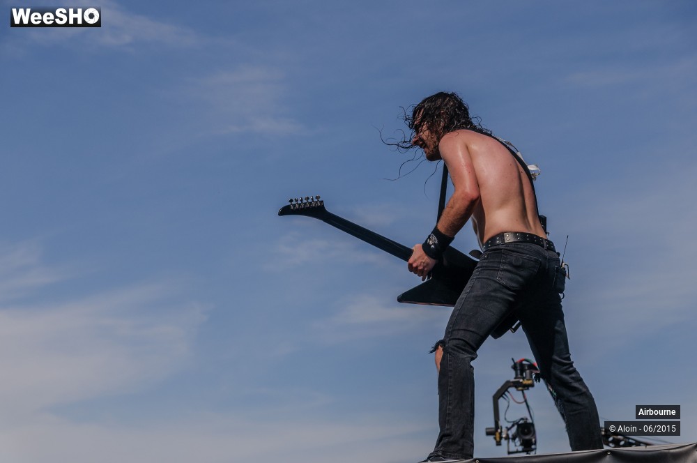 3/10 photos du spectacle Airbourne