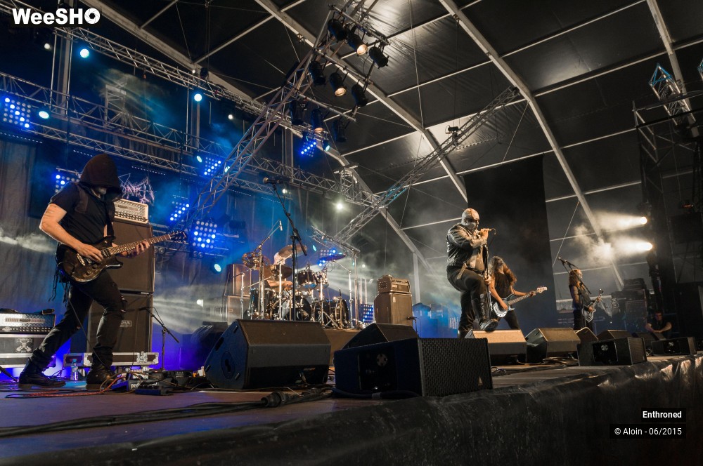 1/14 photos du spectacle Enthroned