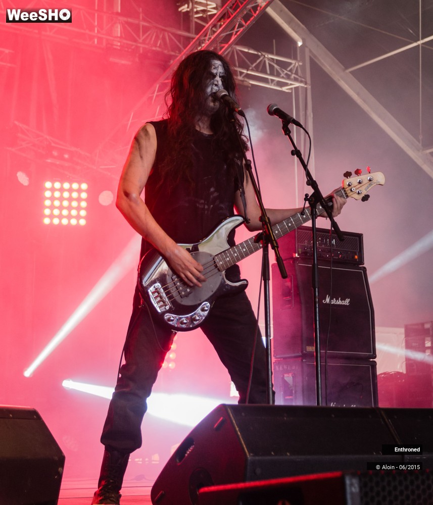 12/14 photos du spectacle Enthroned