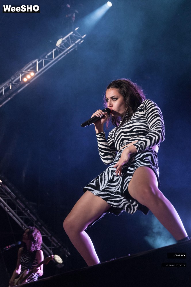 6/13 photos du spectacle Charli XCX