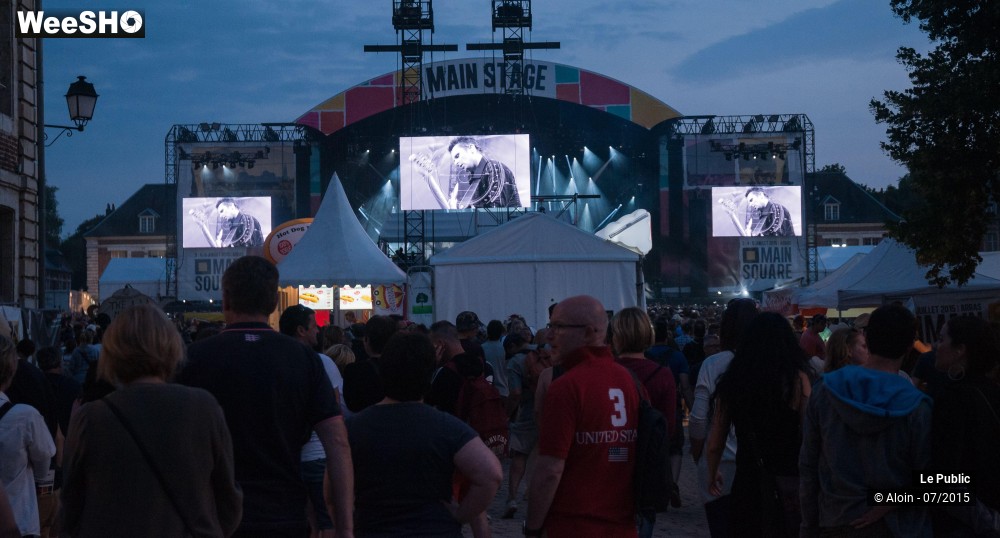 15/23 photos du spectacle Main Square 2015 Ambiance J2