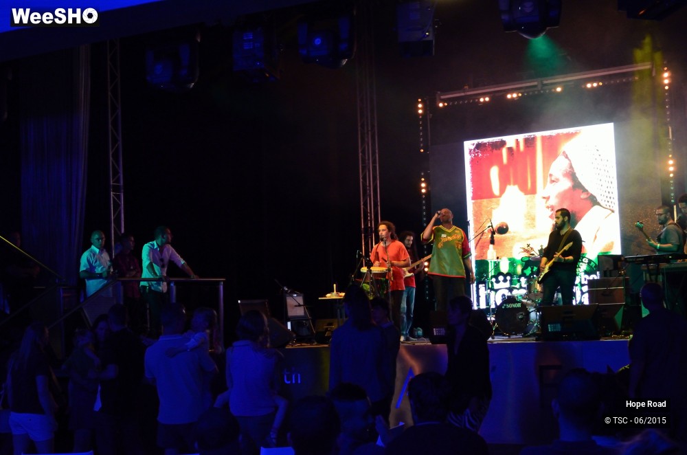 31/35 photos du spectacle Hope Road