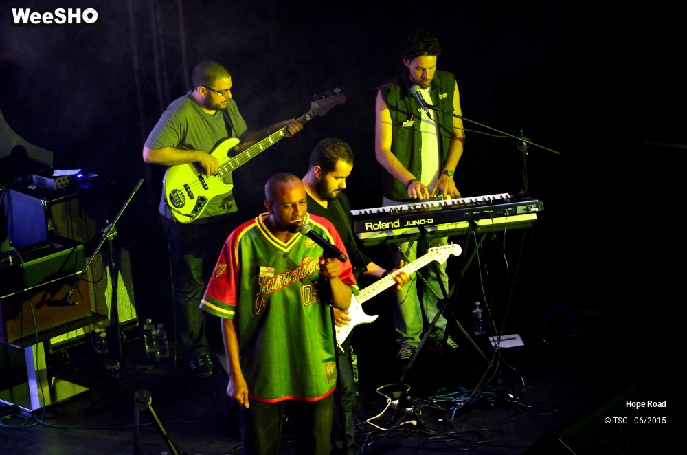 32/35 photos du spectacle Hope Road