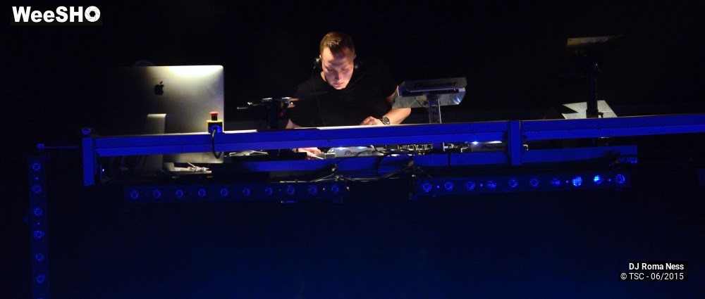 9/9 photos du spectacle DJ Roma Ness