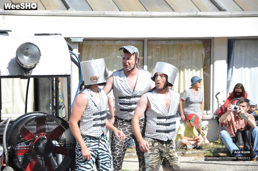 18/34 photos du spectacle Retour vers No Futur