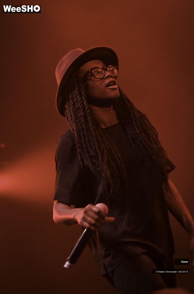 12/32 photos du spectacle Sianna