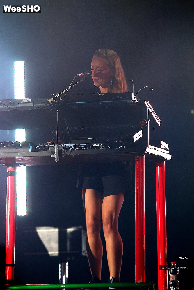 25/45 photos du spectacle The Dø