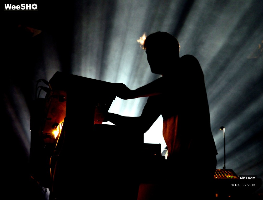 4/8 photos du spectacle Nils Frahm