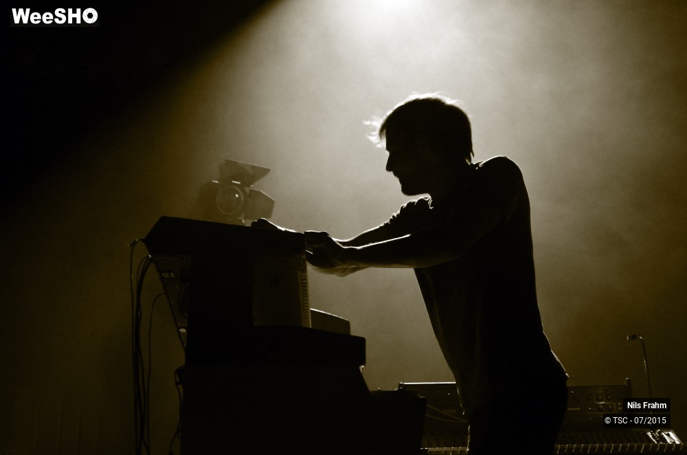 6/8 photos du spectacle Nils Frahm