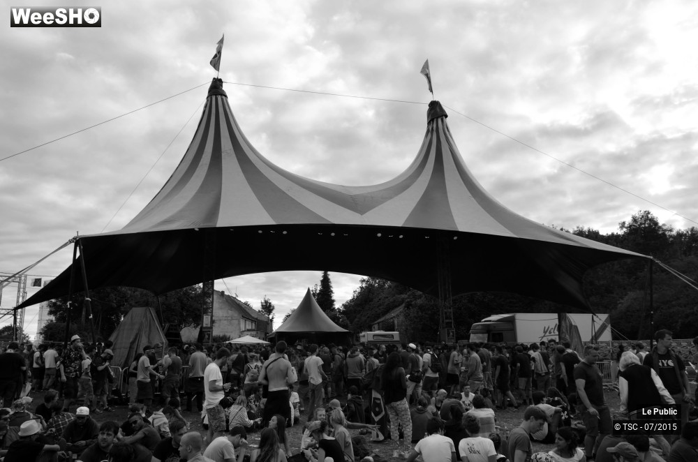 16/44 photos du spectacle Ambiance Festival de Dour 2015 Jour 5