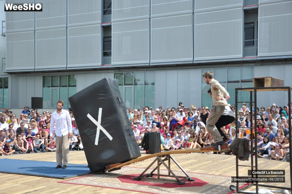 11/35 photos du spectacle Rien N'est Moins Sûr (mais c'est une piste)