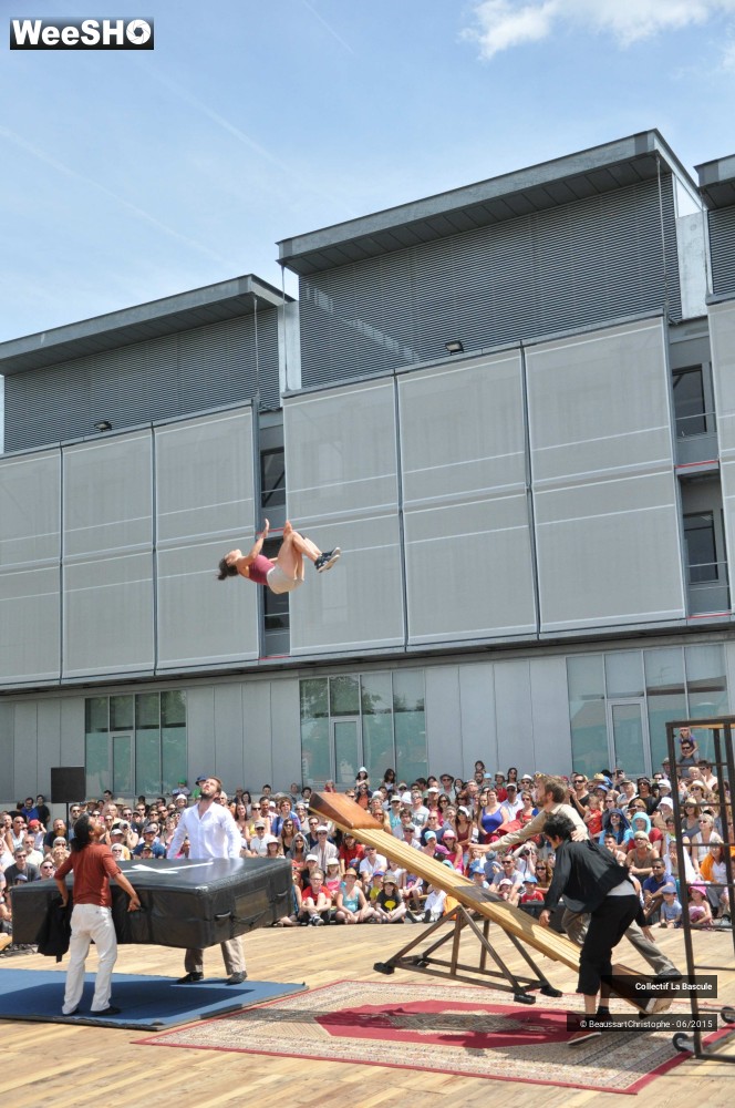 16/35 photos du spectacle Rien N'est Moins Sûr (mais c'est une piste)