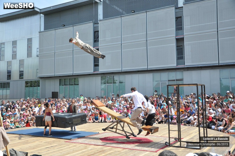 32/35 photos du spectacle Rien N'est Moins Sûr (mais c'est une piste)