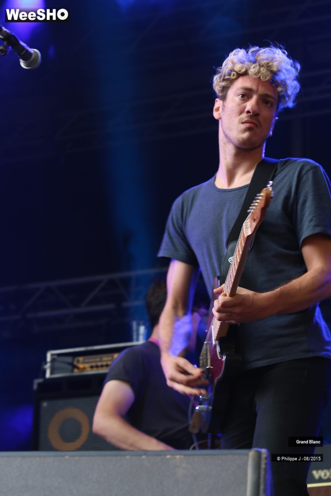 10/32 photos du spectacle Grand Blanc