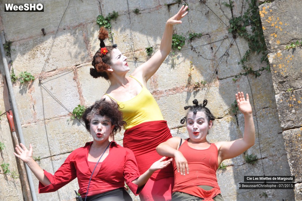 5/43 photos du spectacle Les Miettes de Margoula