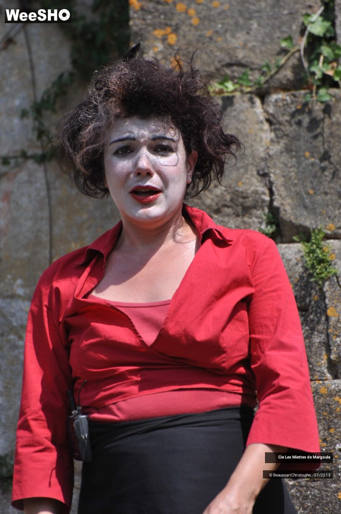 9/43 photos du spectacle Les Miettes de Margoula