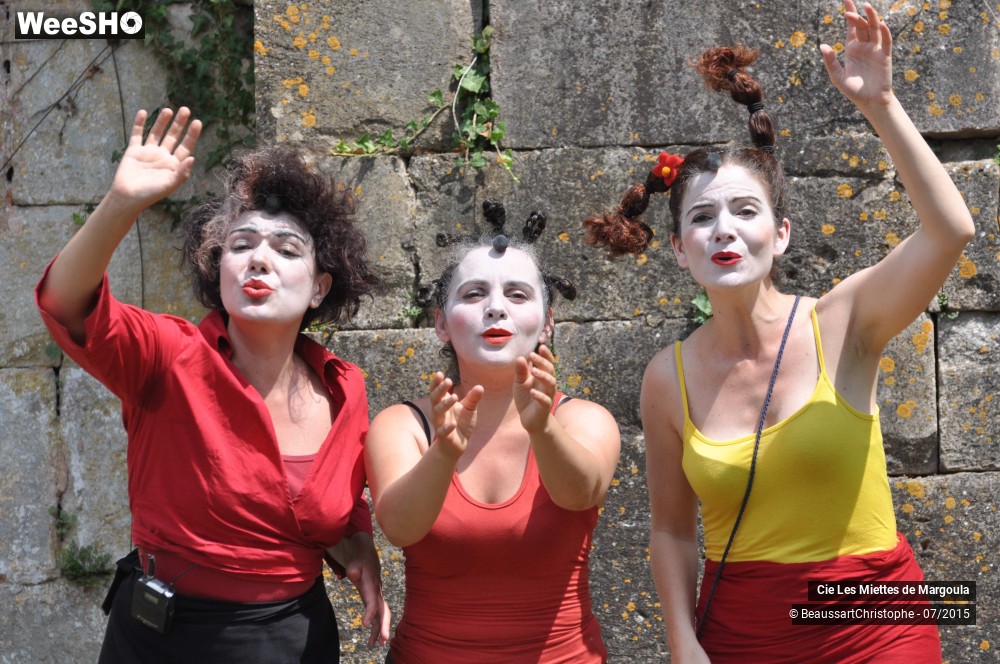 16/43 photos du spectacle Les Miettes de Margoula