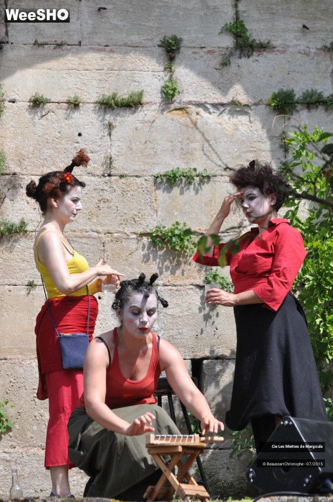 17/43 photos du spectacle Les Miettes de Margoula